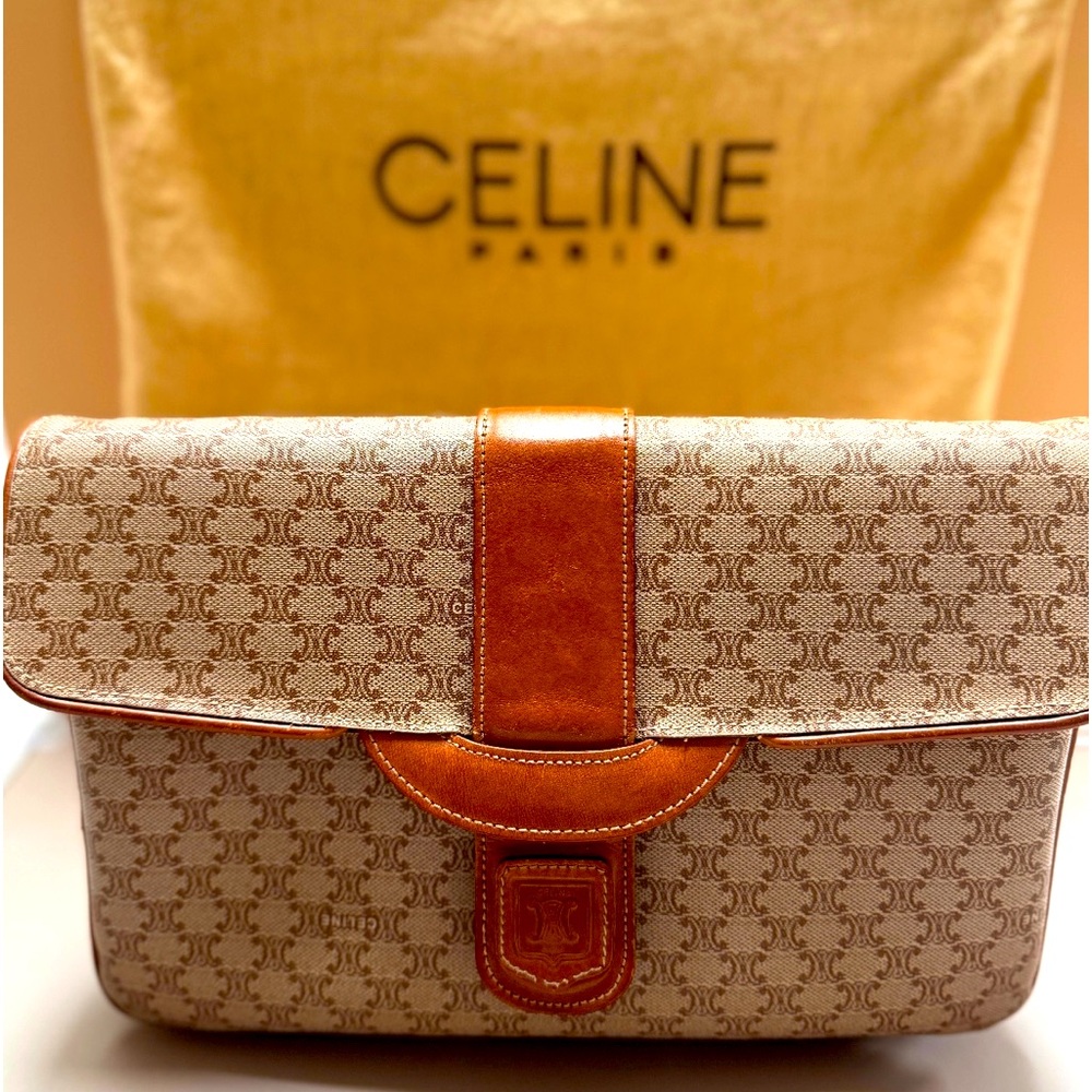 Like New!! CELINE Triomphe Crossbody Vintage Bag